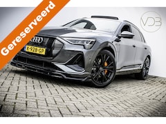 Audi e-tron - 55 SOH 90, 5% S-Line Trekhaak Camera Pano 95 kWh