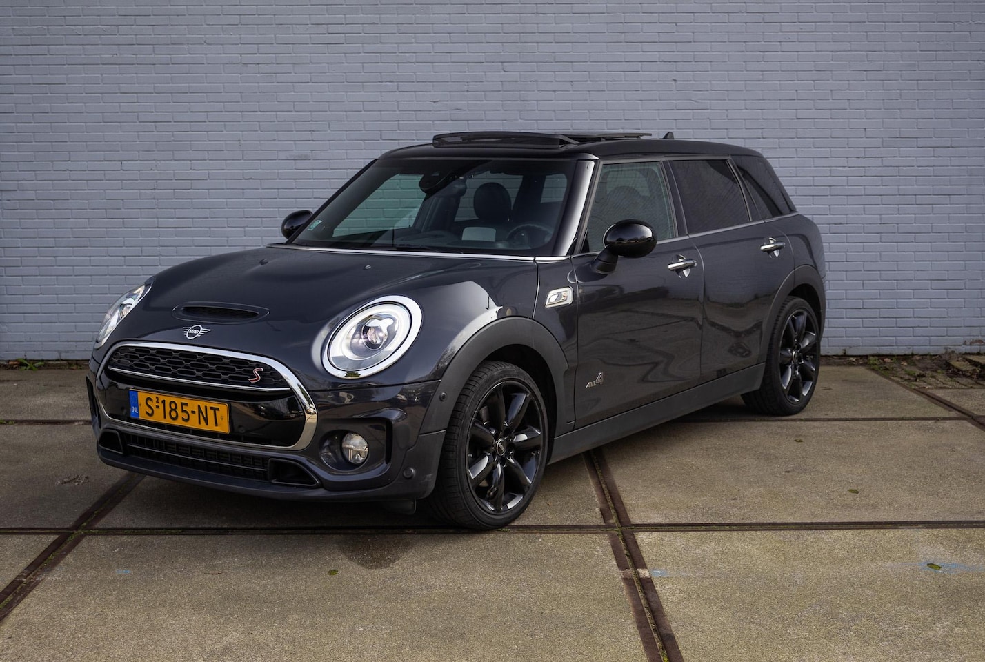 MINI Clubman - 2.0 Cooper S ALL4 Pano|HUD|Camera|CarPlay - AutoWereld.nl