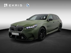 BMW 5-serie Touring - M5 M Performance Onderdelen | M Carbon-keramische remmen | Trekhaak | Panoramadak | M Mult