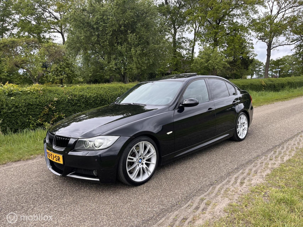 BMW 3-serie - 330i High Executive M-Sport | Schuifdak | Xenon - AutoWereld.nl