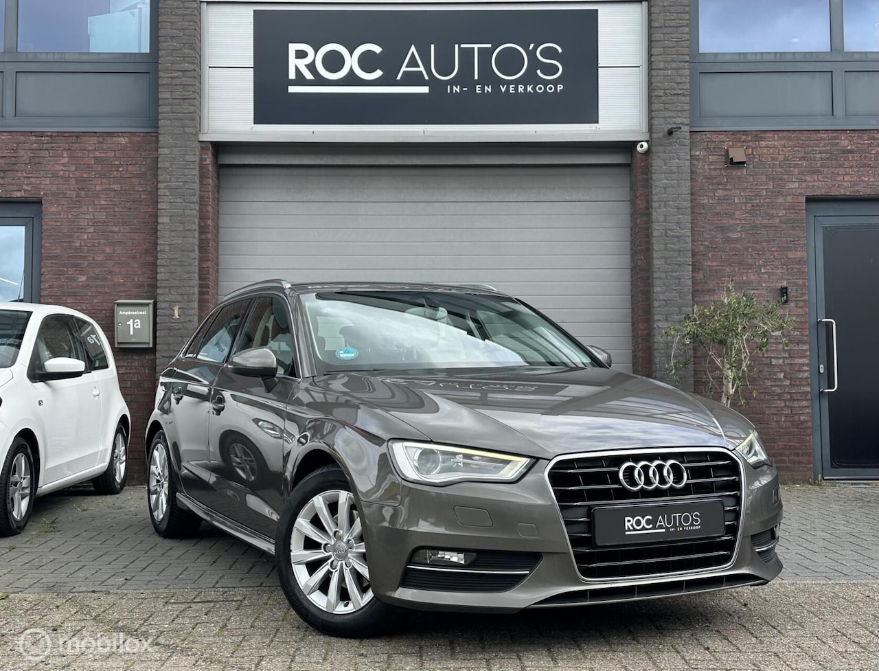 Audi A3 Sportback - 1.6 TDI ultra Edition | Airco | Xenon - AutoWereld.nl