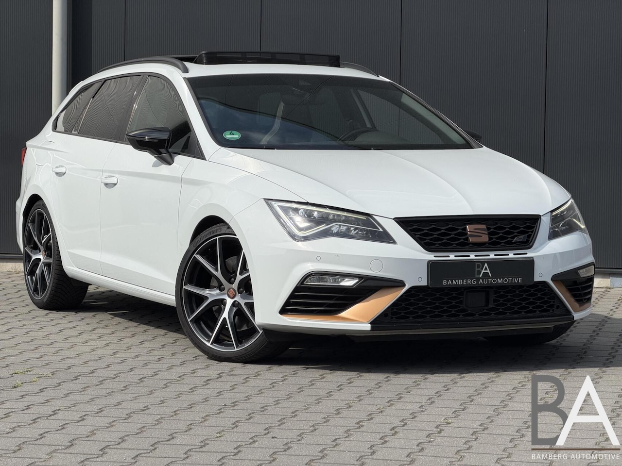 SEAT Leon ST - 2.0 TSI CUPRA|Beats|ACC|lane|key-less|panorama - AutoWereld.nl