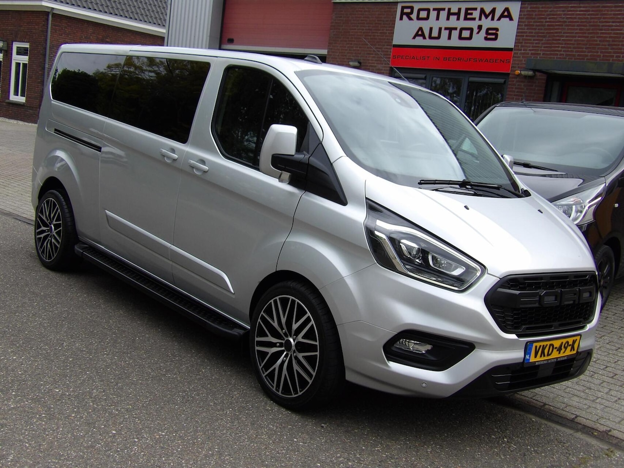 Ford Transit Custom - 2.0 TDCI AUTOMAAT 2021PLATINIUM EDITION DUBCAB 1e EIGENAAR VOL EXTRA'S - AutoWereld.nl