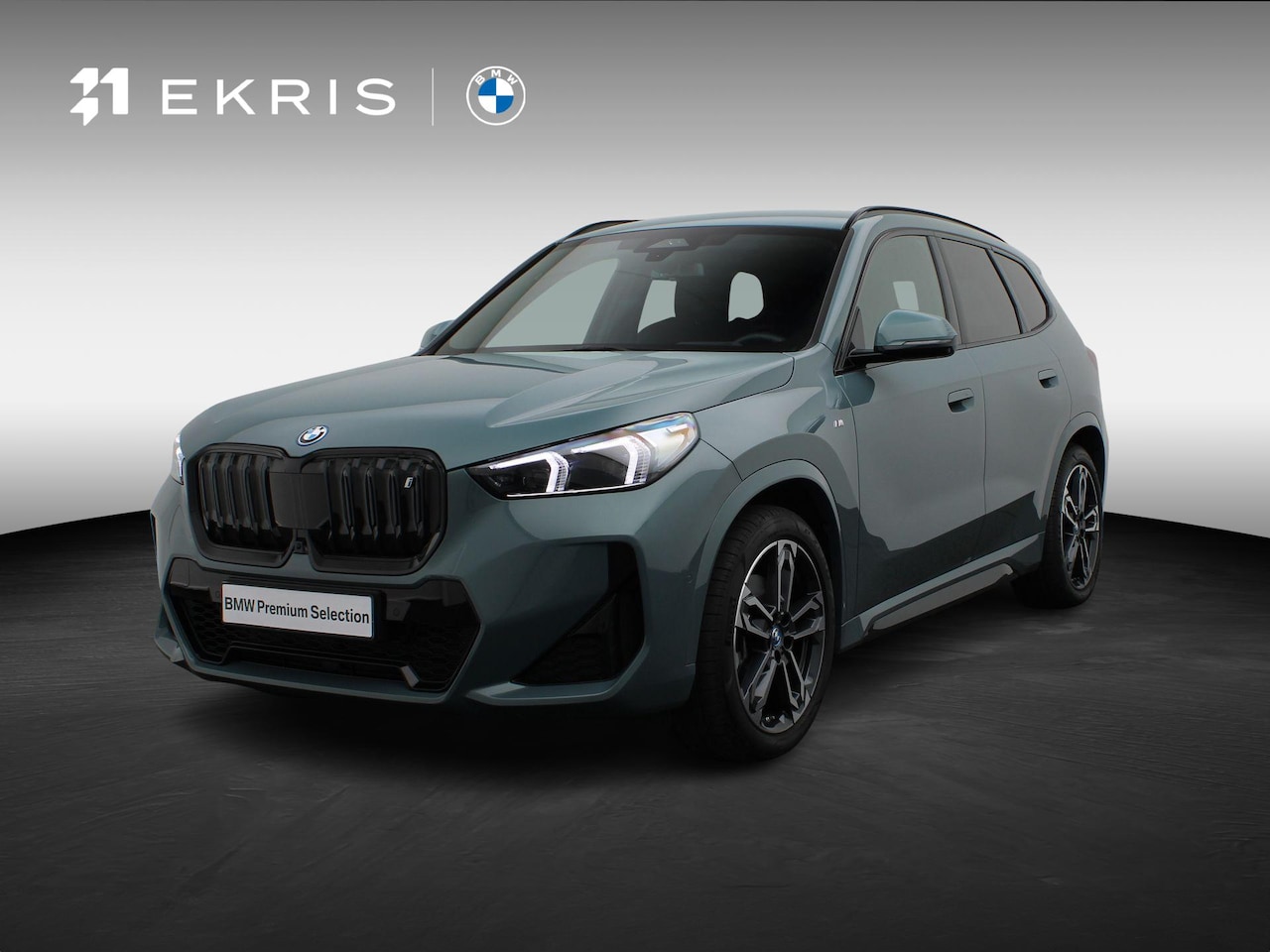 BMW iX1 - xDrive30 M Sportpakket | Innovation Pack | Comfort Pack | Trekhaak | Elektrisch Verstelbar - AutoWereld.nl