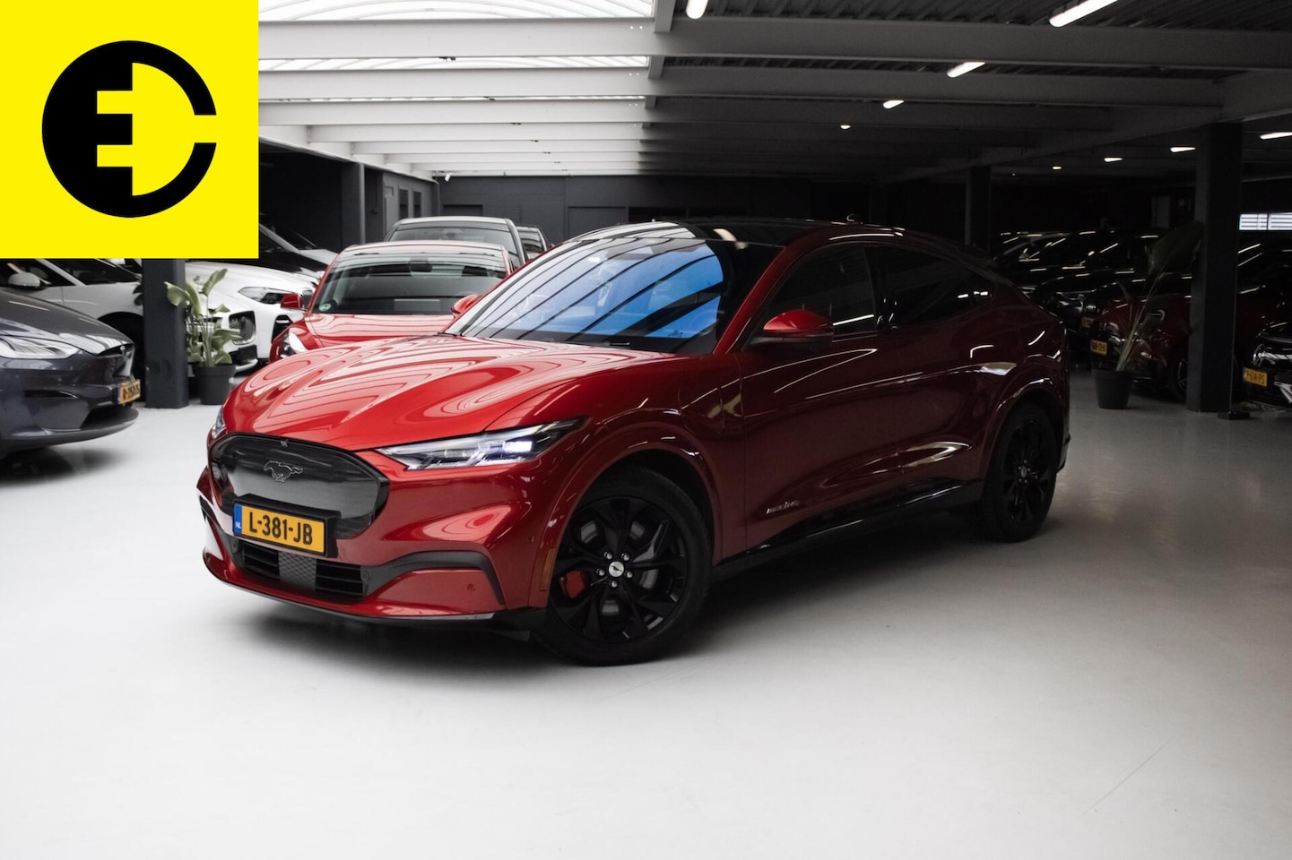 Ford Mustang Mach-E - Extended First Edition AWD 98 kWh | Panorama dak | Leder | Incl.BTW - AutoWereld.nl