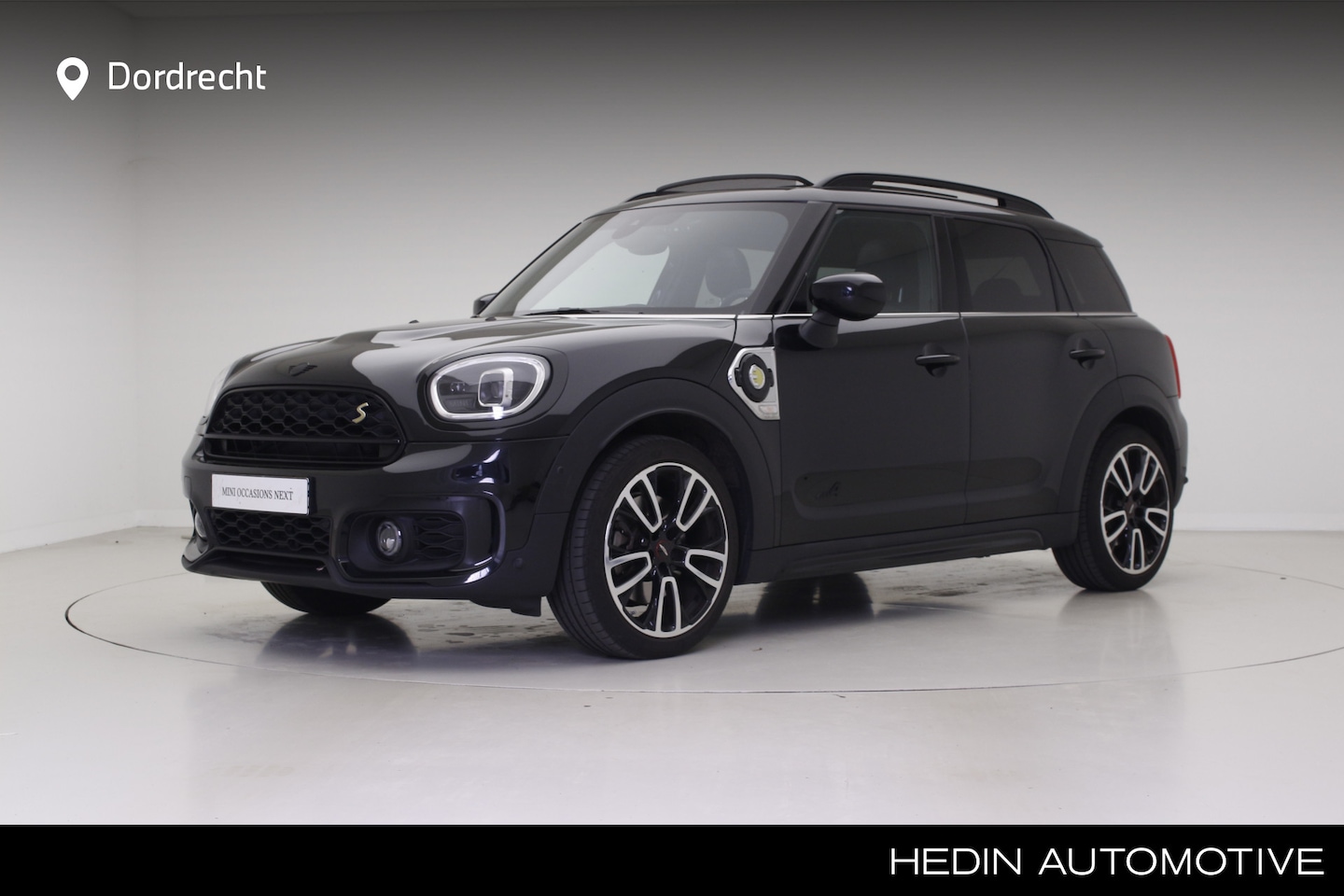 MINI Countryman - Cooper S E ALL4 John Cooper Works | Premium Plus | 19" LM JCW | Dakdraagsysteem zwart | El - AutoWereld.nl