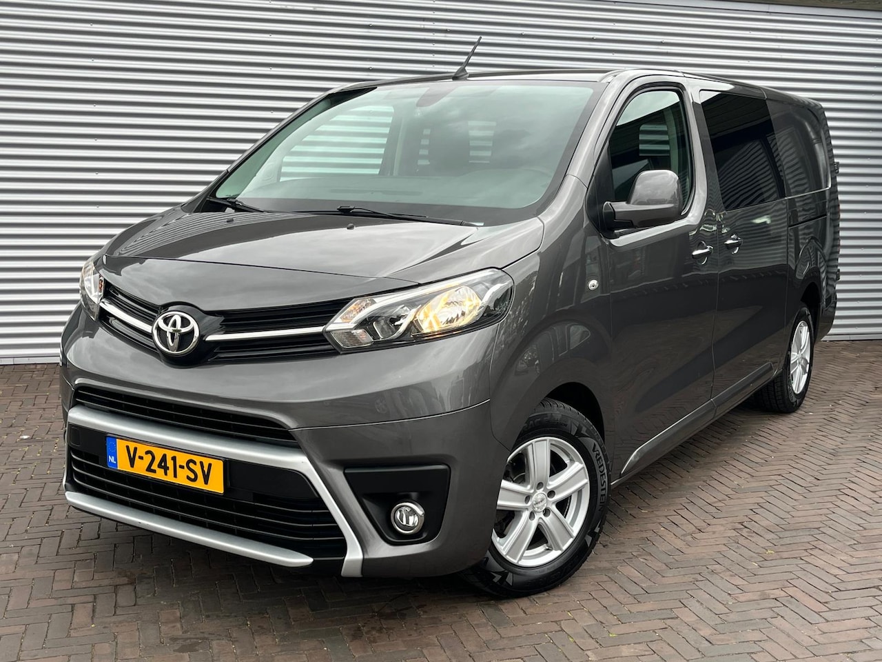 Toyota PROACE Long Worker - 2.0 D-4D Professional DC 2.0 D-4D Professional DC - AutoWereld.nl
