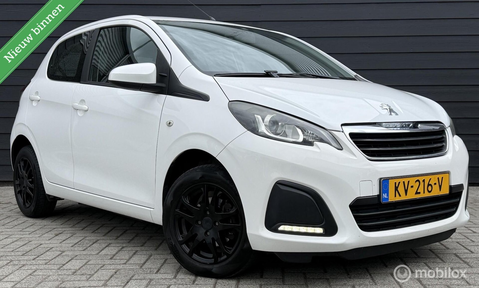 Peugeot 108 - 1.0 e-VTi Blue Lease 5 deurs Airco/Elektr.pakket - AutoWereld.nl