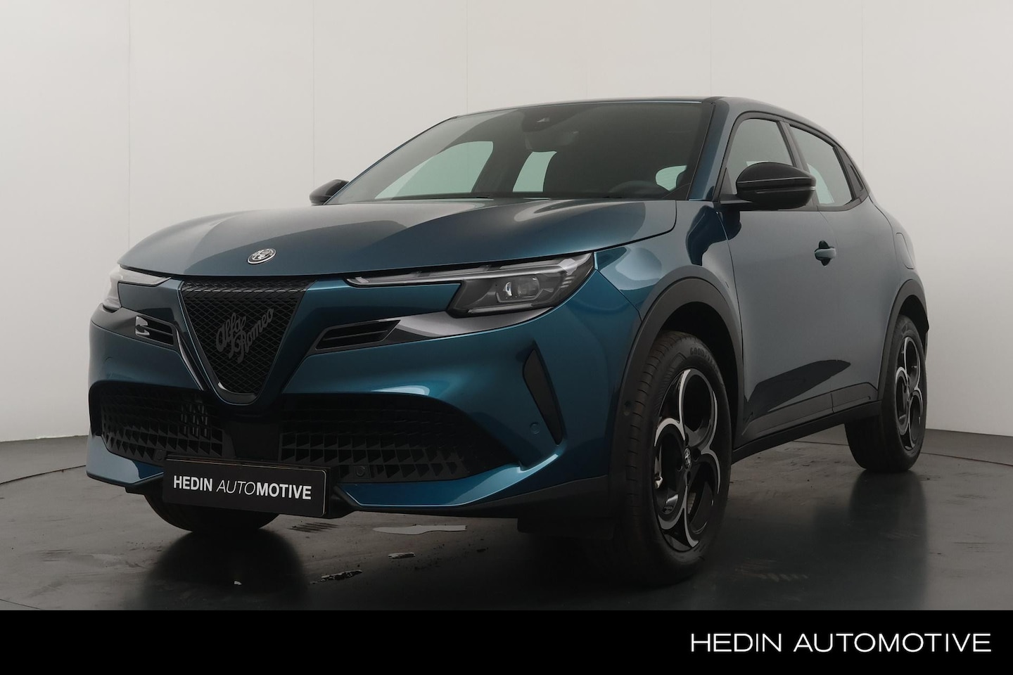 Alfa Romeo Junior - 1.2 Turbo Hybrid Ibrida Sport Speciale | Techno Pack | 18"LM Velgen | Camera | - AutoWereld.nl