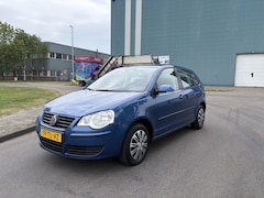 Volkswagen Polo - 1.4-16V Optive 5-Deurs 81 PK. Zeer fijn rijdende inruilauto met nieuwe APK Distributieriem