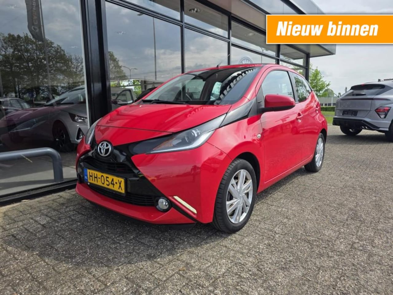 Toyota Aygo - 1.0 VVT-I X-WAVE CABRIO TOP - AutoWereld.nl
