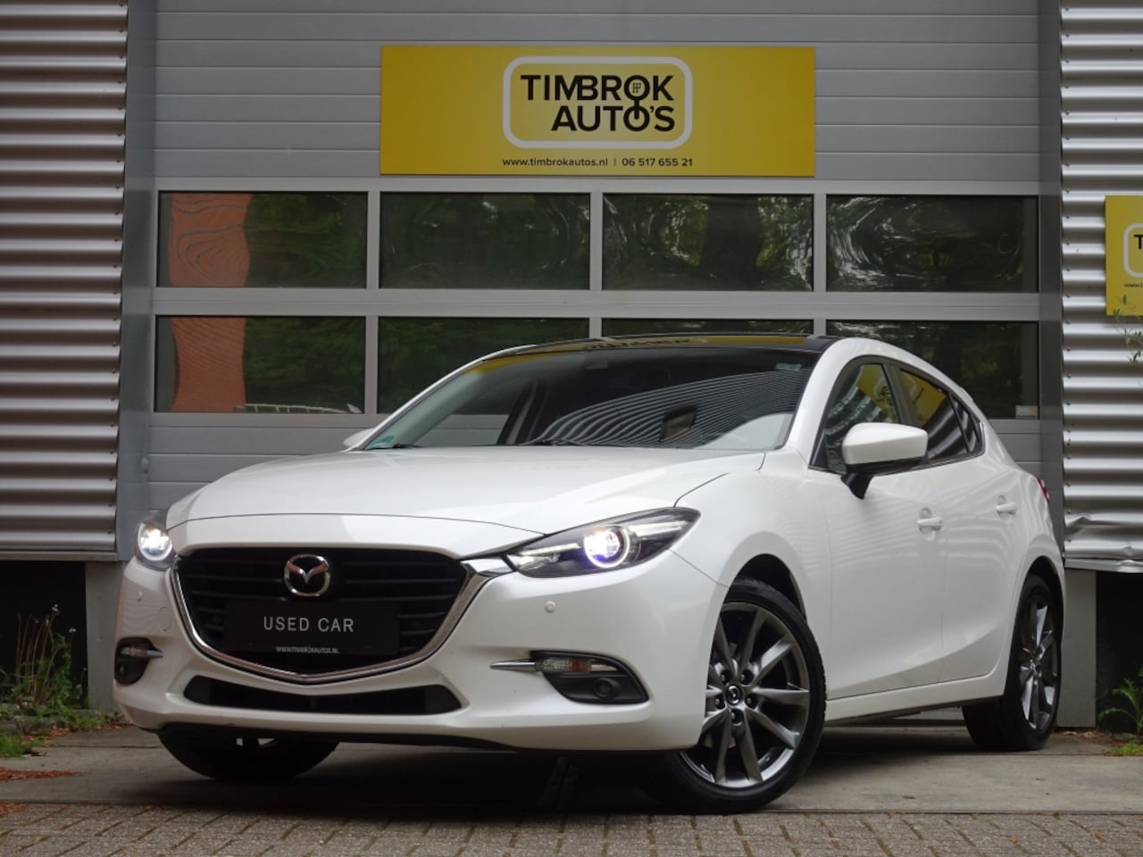 Mazda 3 - 2.0 SkyActiv 120pk 5d *1e eig/Xenon/Stoel+stuurverw/HUD/18"* - AutoWereld.nl