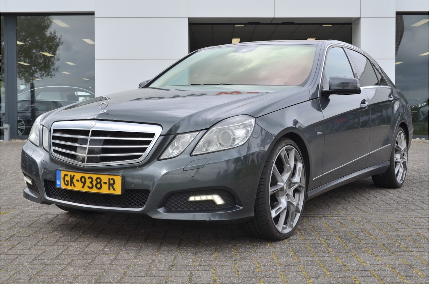 Mercedes-Benz E-klasse - 350 CDI Avantgarde Bi-xenon dodehoek-assistent Afst reg cruise cont Multicontourzetel v - AutoWereld.nl