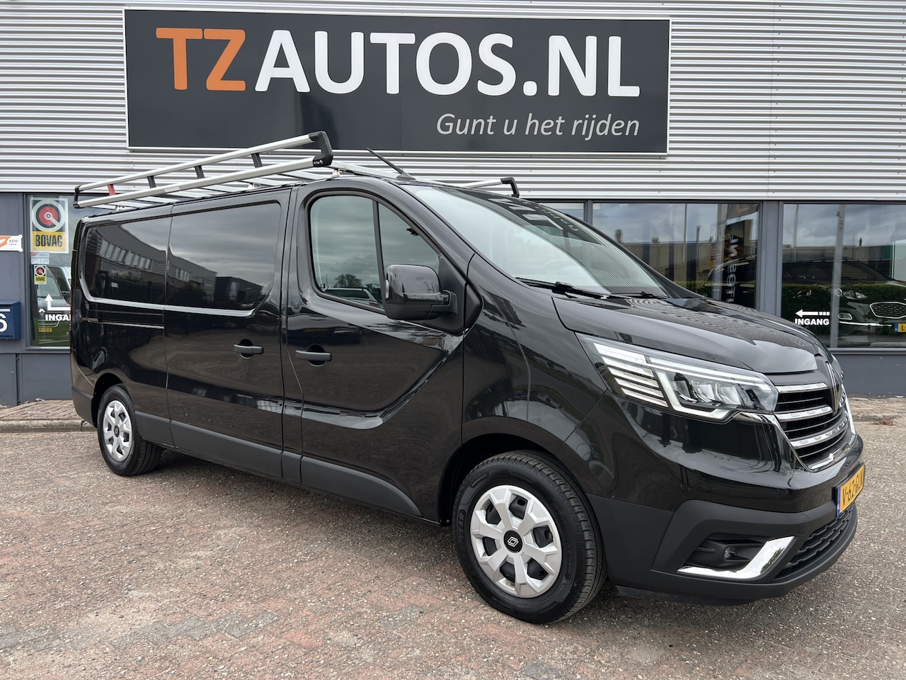 Renault Trafic - 2.0 Blue dCi 150 EDC T30 L2H1 Advance Automaat - AutoWereld.nl