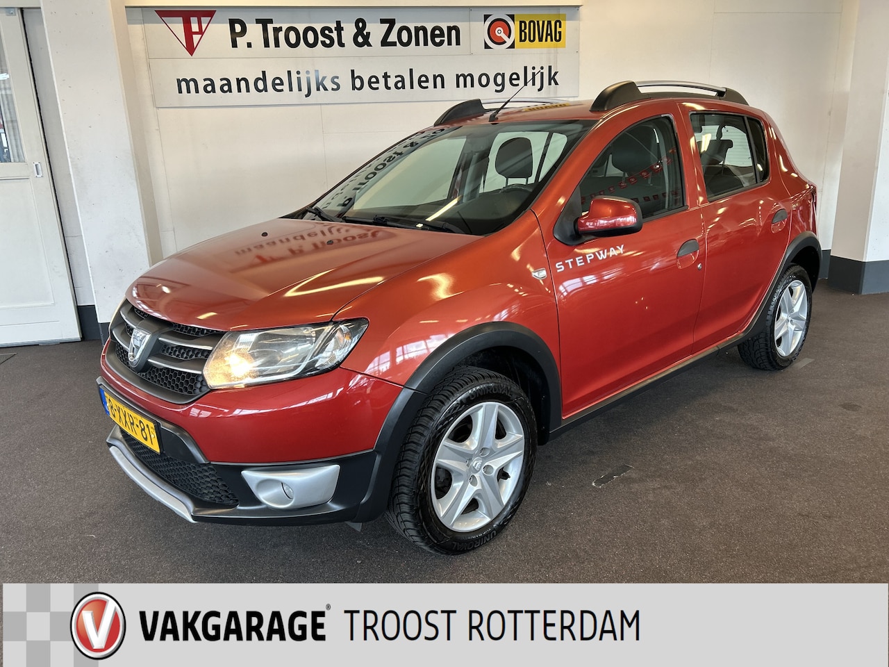Dacia Sandero Stepway - 0.9 TCe Lauréate Hoge instap | Lederen bekleding | Cruise control | Apple carplay | Naviga - AutoWereld.nl