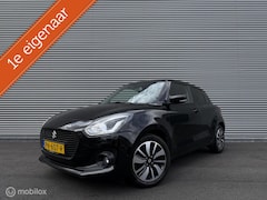 Suzuki Swift - 1.2 Stijl Smart Hybrid | Keyless | Carplay | Adap. Cruise | Camera | Clima | Dealer onderh