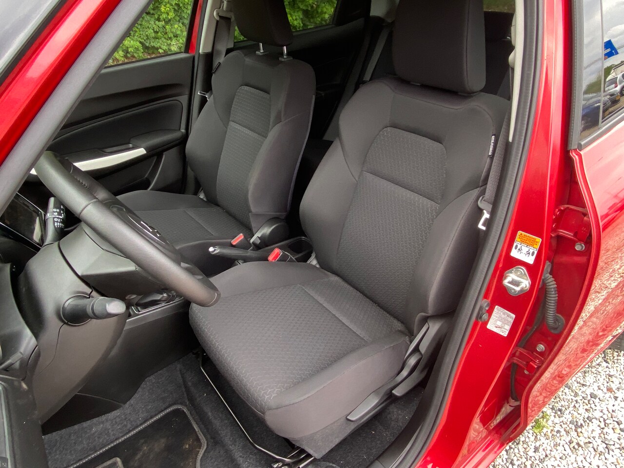 Suzuki Swift - 1.2 Stijl Smart Hybrid zo goed als nieuw incl. nieuwe APK en beurt.