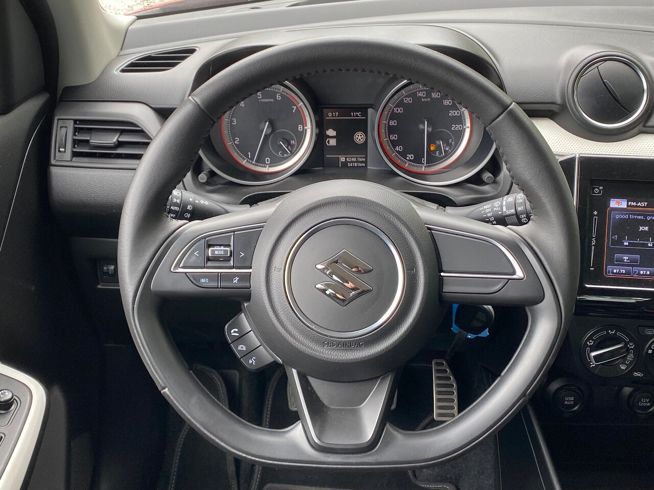 Suzuki Swift - 1.2 Stijl Smart Hybrid zo goed als nieuw incl. nieuwe APK en beurt.