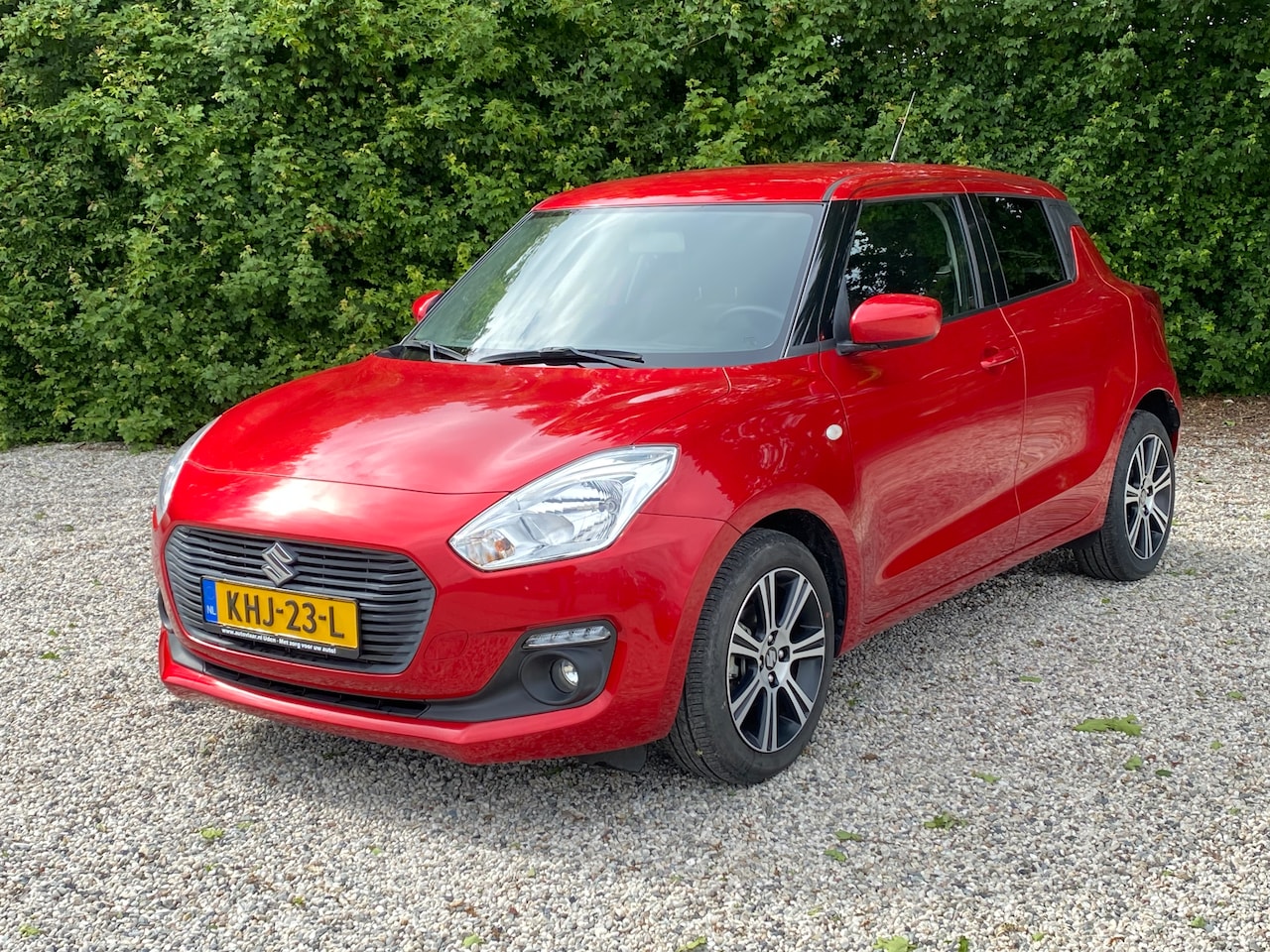 Suzuki Swift - 1.2 Stijl Smart Hybrid zo goed als nieuw incl. nieuwe APK en beurt. - AutoWereld.nl