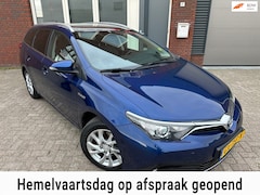 Toyota Auris - 1.8 Hybrid Lease Pro / Pano / Navi / Camera / PDC / DAB / NAP