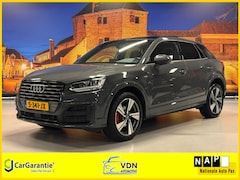 Audi Q2 - 35 TFSI S Edition Aut Panodak Leer Camera Carplay LED