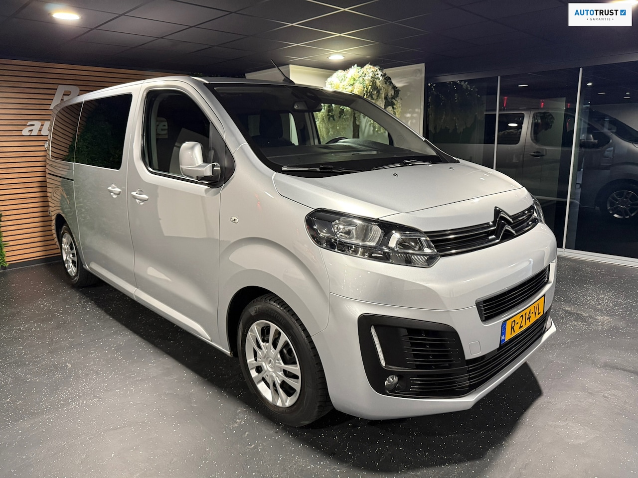 Citroën Jumpy - 1.6 BlueHDi 115 M S&S 8 PERSOONS - NAVI - AIRCO - CRUISE - NWE APK. - AutoWereld.nl
