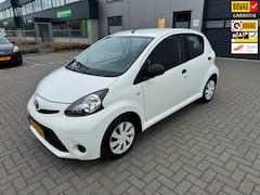 Toyota Aygo - 1.0 VVT-i Now