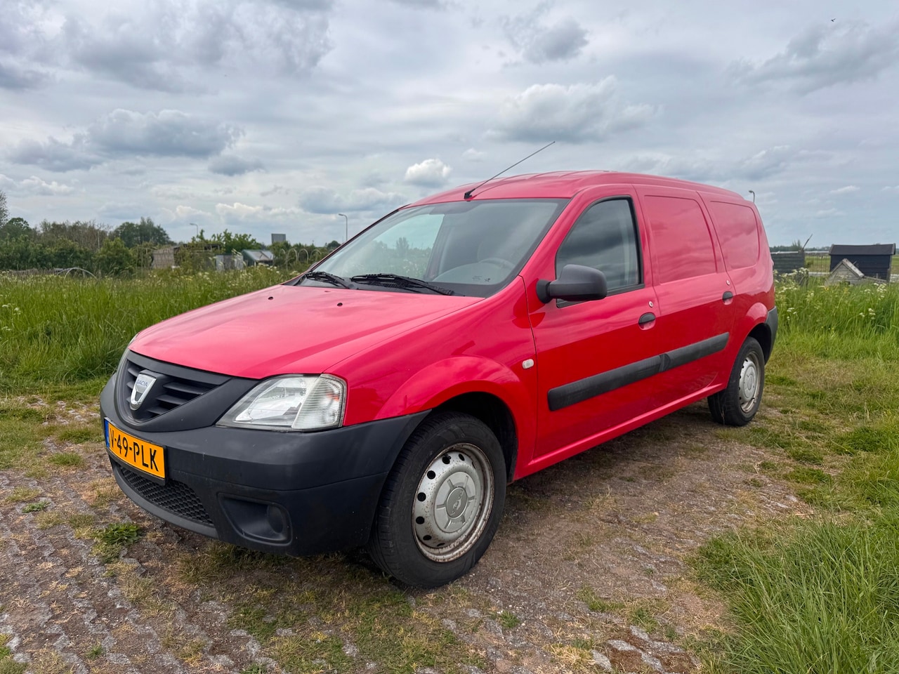 Dacia Logan - 1.6 benzine grijs kenteken *boekjes* 2x sleutels* grijs kenteken* marge prijs* - AutoWereld.nl
