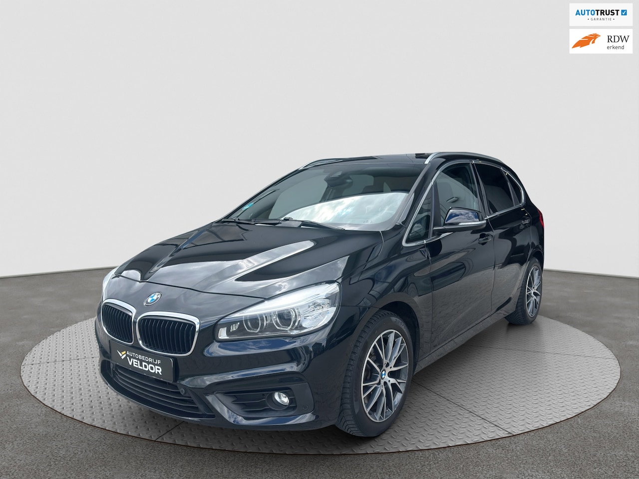 BMW 2-serie Active Tourer - 225i High Executive Pano/Camera/Headup/Keyless - AutoWereld.nl