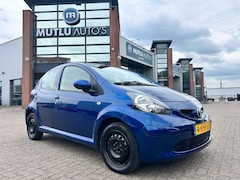 Toyota Aygo - 1.0-12V + Airco CAMERA 5DEURS APK