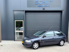 Mazda 323 - 1.3i P LX 3DRS APK 04-2027 | 132DKM | UNIEK