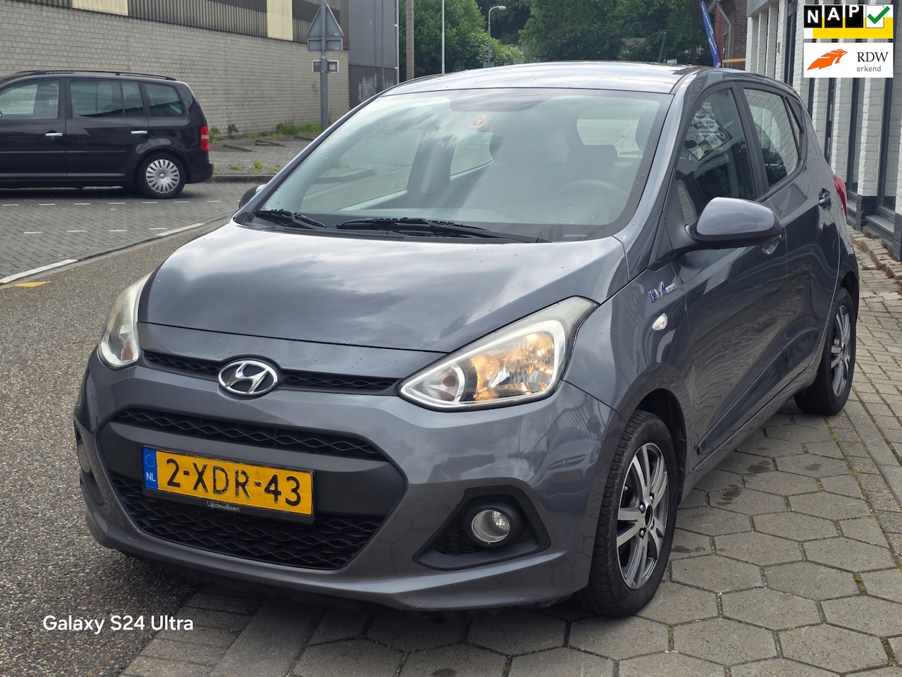 Hyundai i10 - 1.0i Go!*2e eig*nap*elek ramen*airco*velgen*navigatie*rijd perfect*inruil mog!!! - AutoWereld.nl