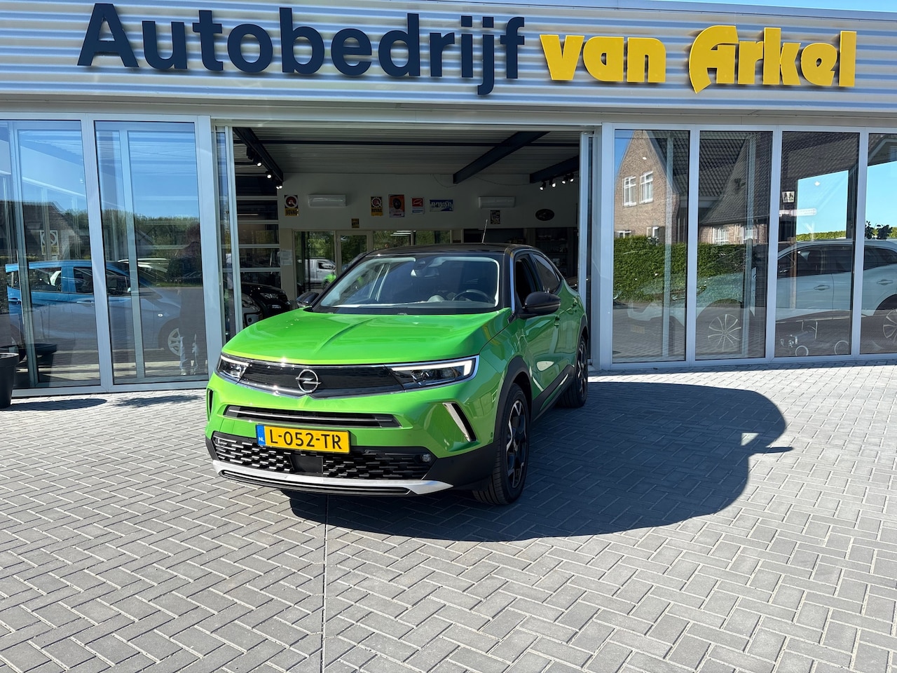 Opel Mokka-e - Ultimate 50-kWh 11kw bl. snel laden - AutoWereld.nl