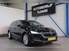 Skoda Octavia Combi - 1.0 e-TSI Business Edition Automaat - N.A.P. Airco, Cruise, Navi, PDC, Carplay, Trekhaak