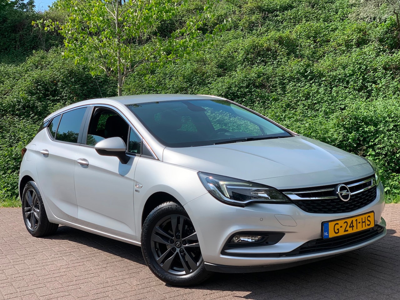 Opel Astra - 1.0 Turbo 120 Jaar Edition 23DKM NIEUWSTAAT ! - AutoWereld.nl