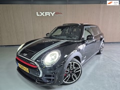 MINI Clubman - 2.0 John Cooper Works ALL4 | Pano | Camera | Navi | Automaat | Storlverwarming|