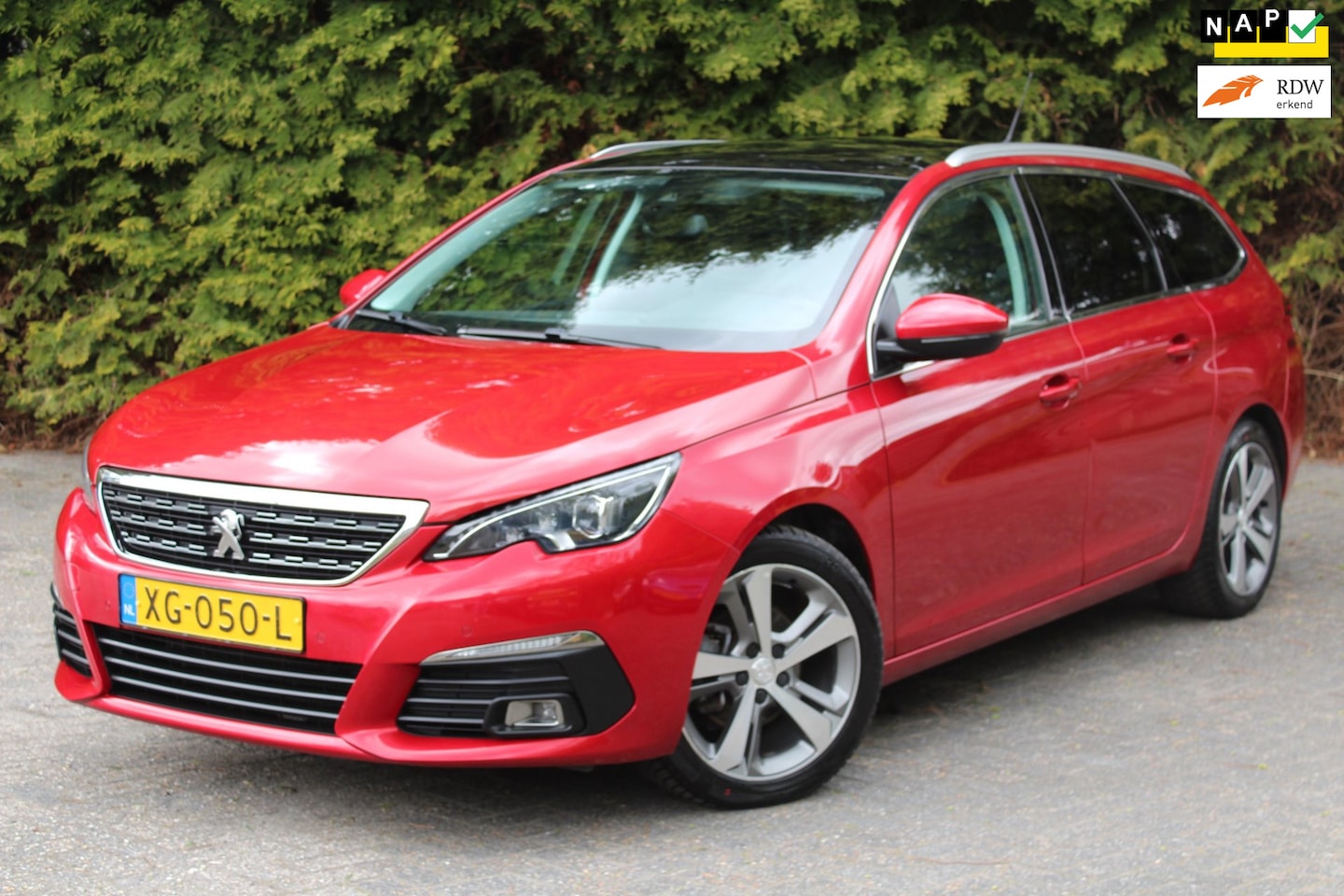 Peugeot 308 SW - 1.2 PureTech Blue Lease Premium 110PK | Lederen bekleding |Navigatie | Stoelverwarming | T - AutoWereld.nl