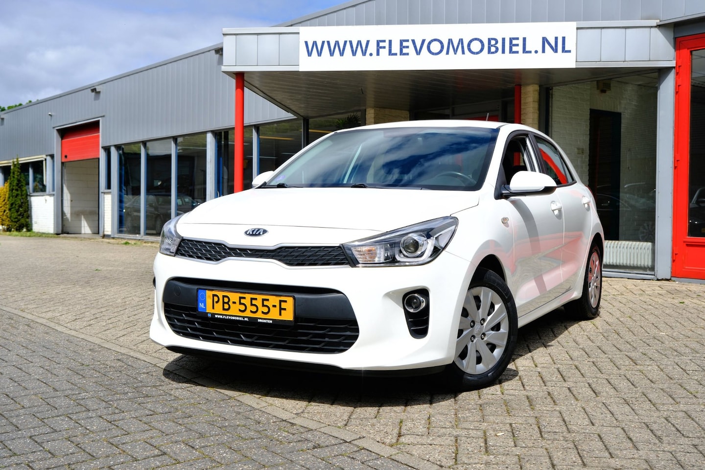 Kia Rio - 1.0 TGDI ComfortPlusLine Navigator 5-drs Navi|Airco|Carplay - AutoWereld.nl