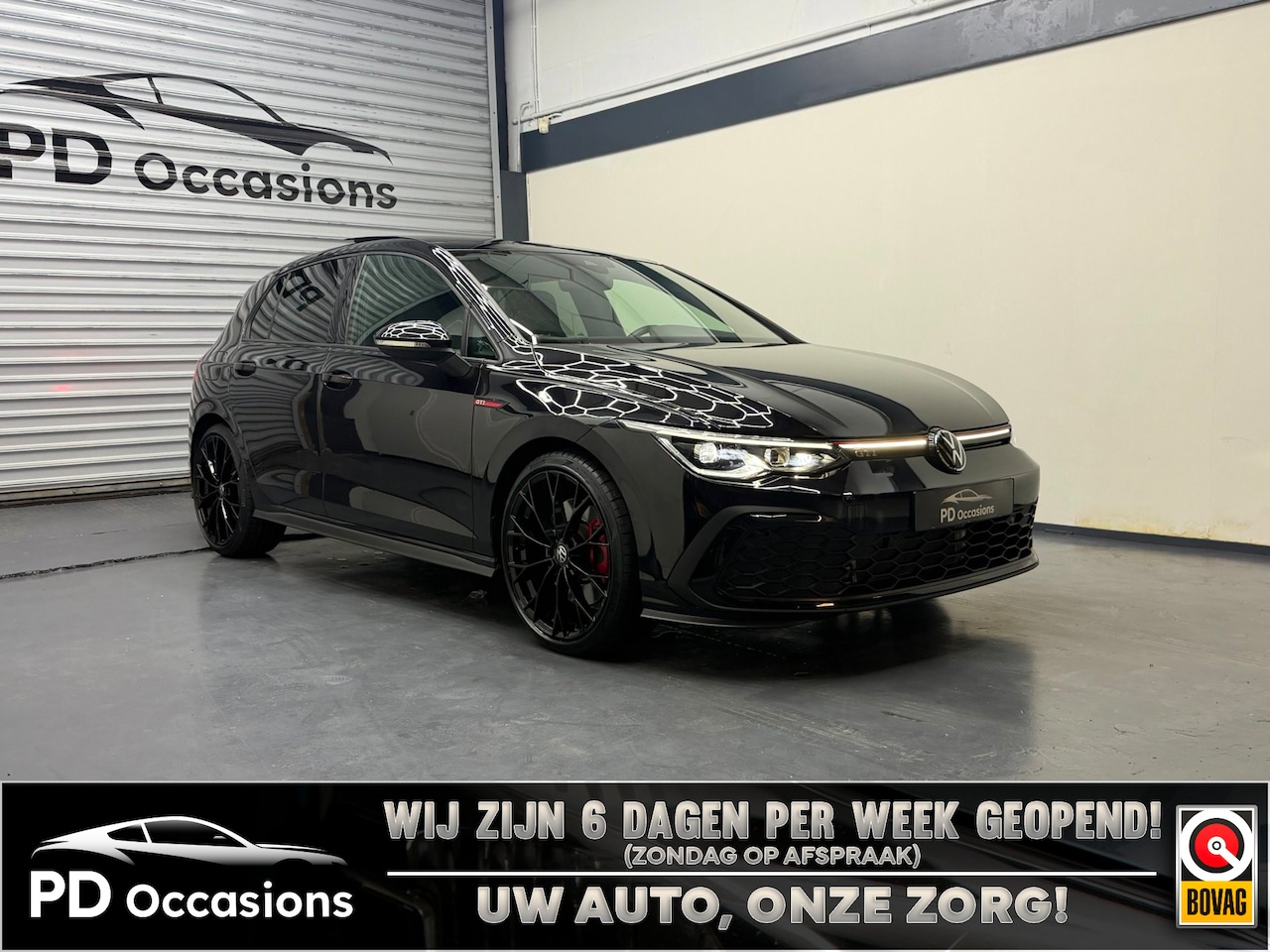Volkswagen Golf - 2.0 TSI GTI - Pano - IQ Lights - Black Style - Dealer onder. - Stoelverw. - Navi - Clima - AutoWereld.nl