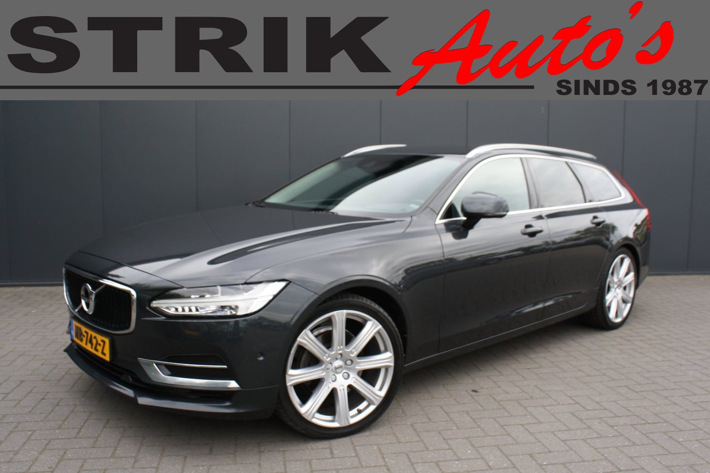 Volvo V90 - 2.0 D4 EURO 6 Momentum - LEDER- NAVIGATIE - CAMERA - TREKHAAK - AutoWereld.nl