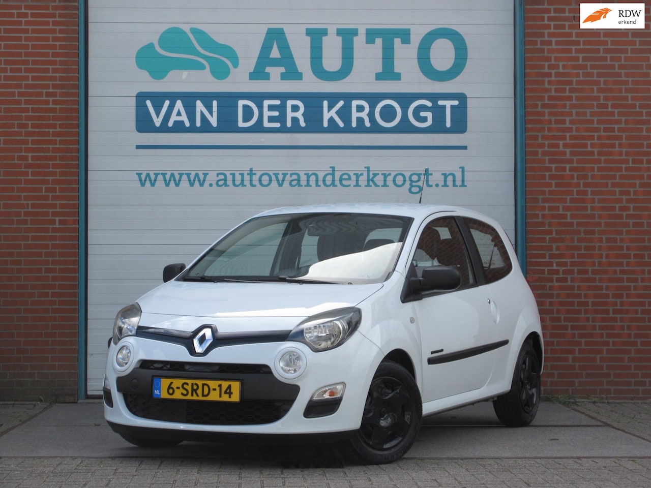 Renault Twingo - 1.2 16V Parisienne 1.2 16V Parisienne, Airco, Cruise, Nw Distr. APK 5-27 - AutoWereld.nl