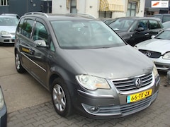 Volkswagen Touran - 1.4 TSI Highline Business airco elek pak nap apk