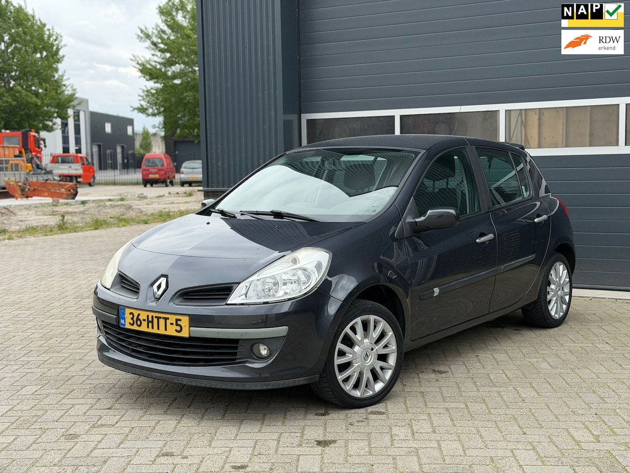 Renault Clio - 1.2 TCE Collection 1.2 TCE Collection, Nap, Apk, Airco, Pdc, Elek pkt - AutoWereld.nl