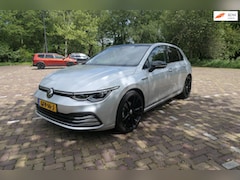 Volkswagen Golf - 1.5 eTSI R-Line Business Automaat/Apk/Climate/Cruise/Navi/Camera/Pano/