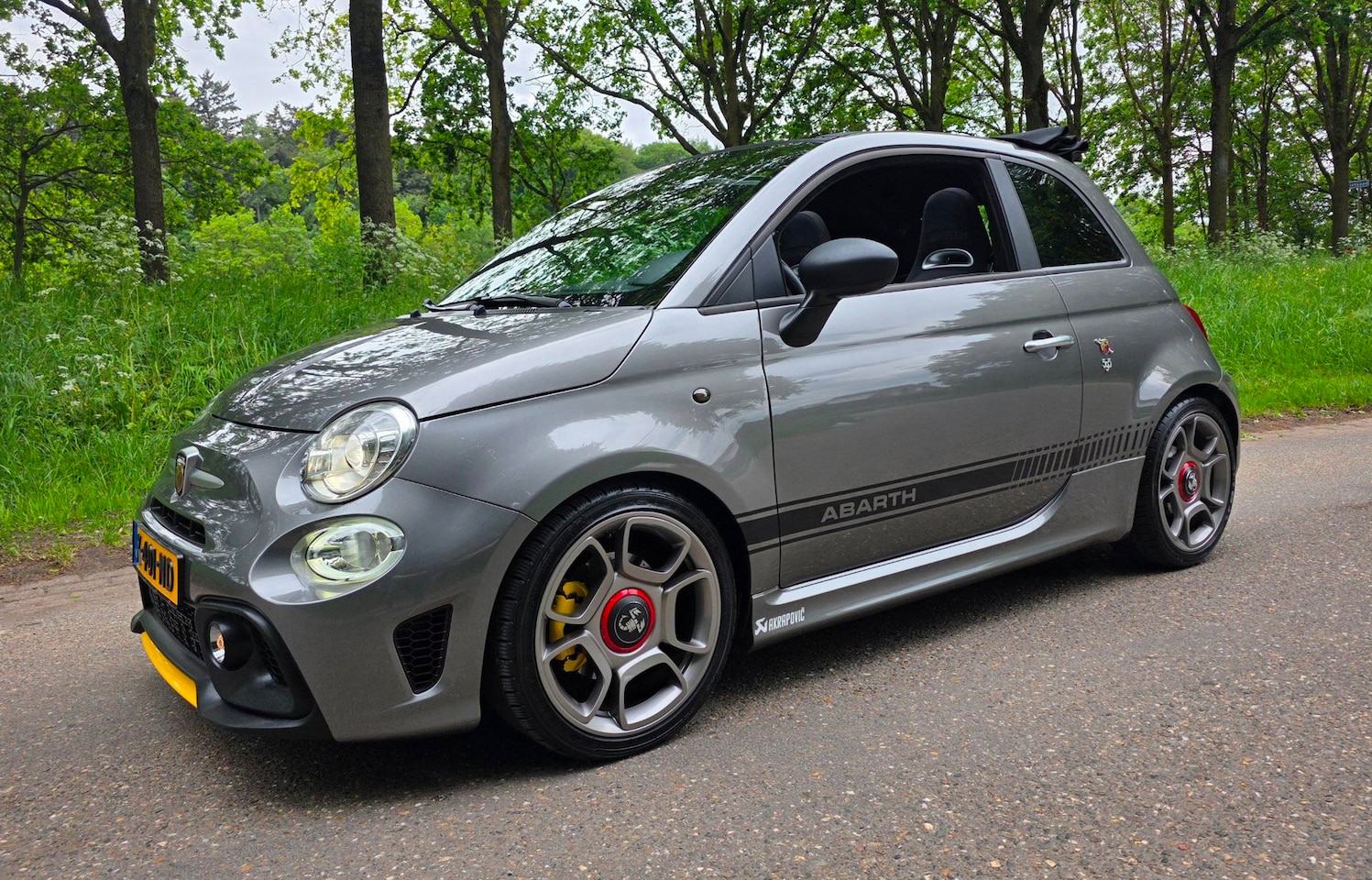 Fiat 500 C - 1.4 T-Jet Abarth 595 Pista Akropovic Xenon Navi - AutoWereld.nl