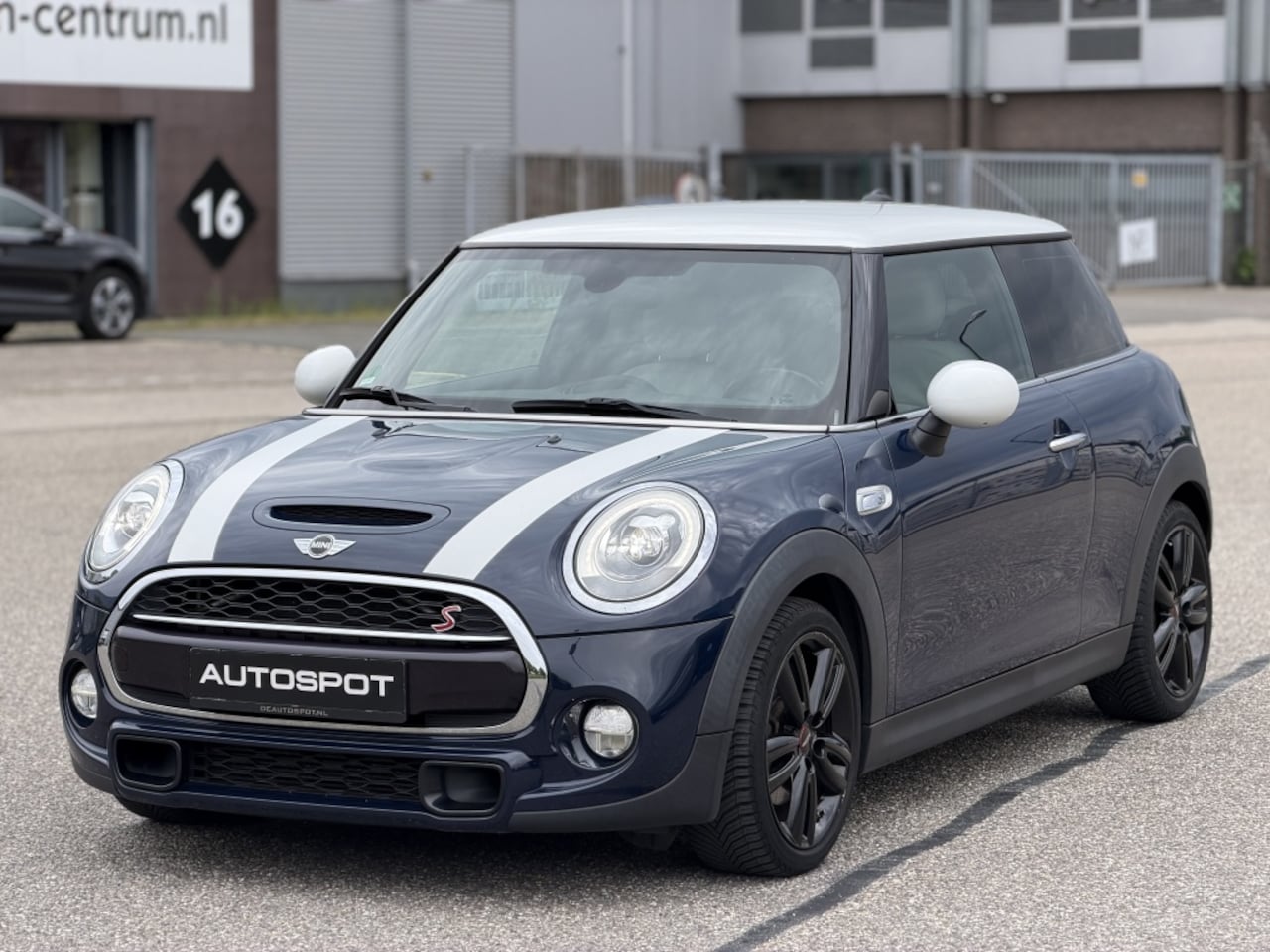 MINI Cooper S - 2.0 Pepper Harman Kardon Navi Camera - AutoWereld.nl