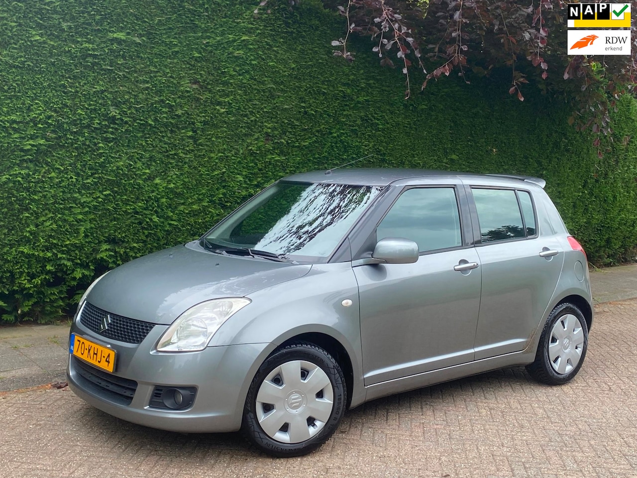 Suzuki Swift - 1.3 AIRCO IJSKOUD/RIJDT GOED/5DRS/KEYLESS GO!!! - AutoWereld.nl