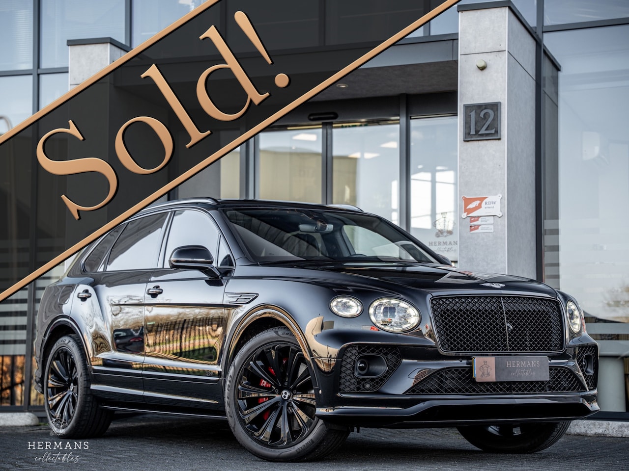 Bentley Bentayga - 3.0 V6 Hybrid / Carbon / Blackline / HUD / Pano / 5-seats / Massage - AutoWereld.nl
