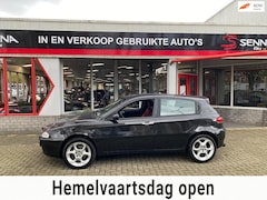 Alfa Romeo 147 - 2.0 T.Spark Edizione Esclusiva - LEES TEKST