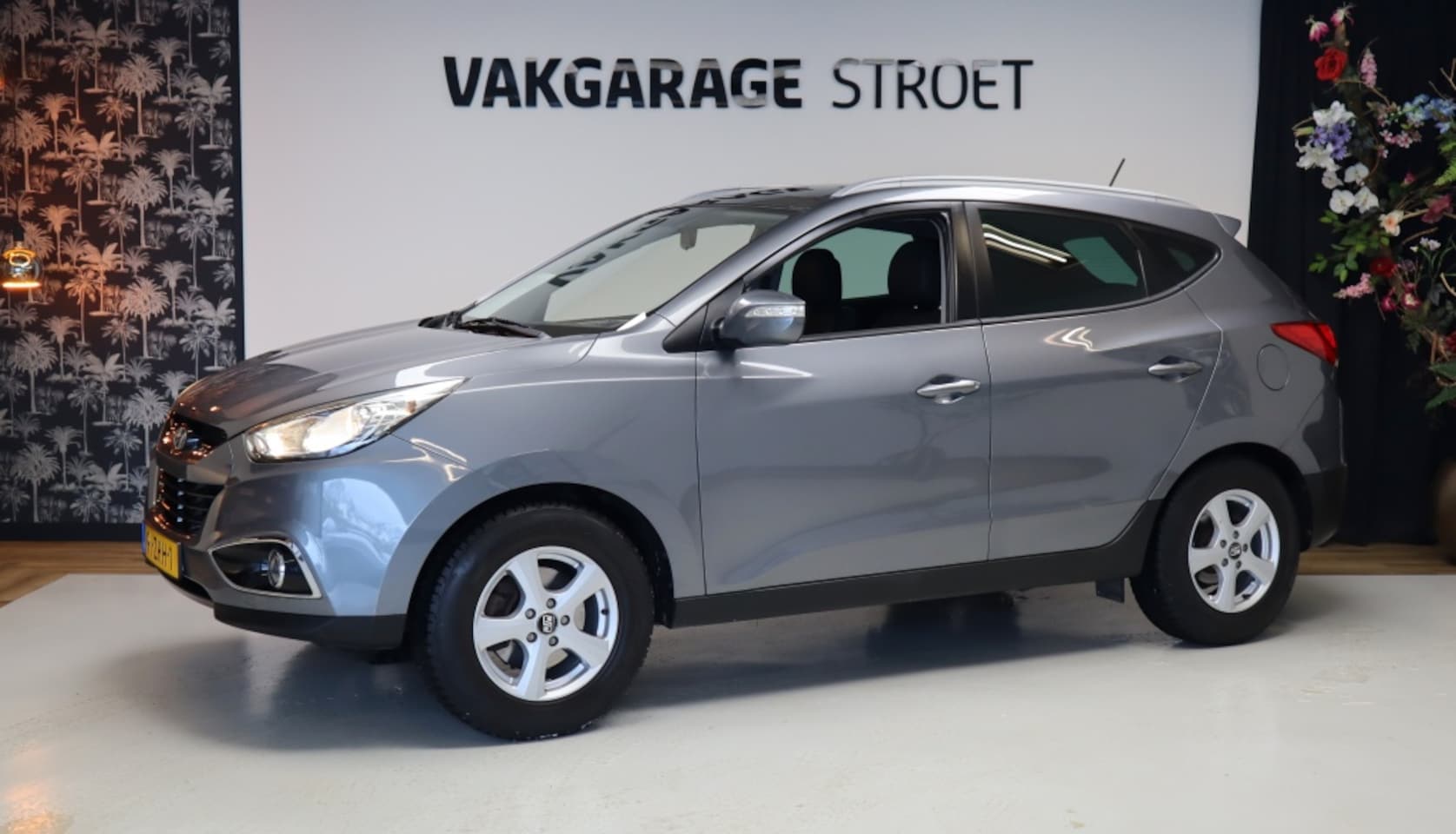 Hyundai ix35 - 2.0i Business Ed.| el.pano | cruise | trekh | clima | cam | navi - AutoWereld.nl